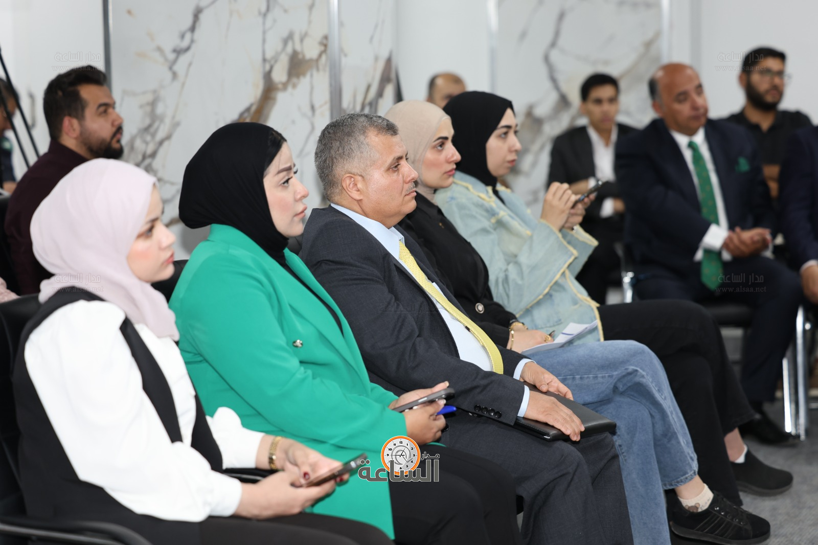 Madar Al-Saa Images 0.8185872419146524