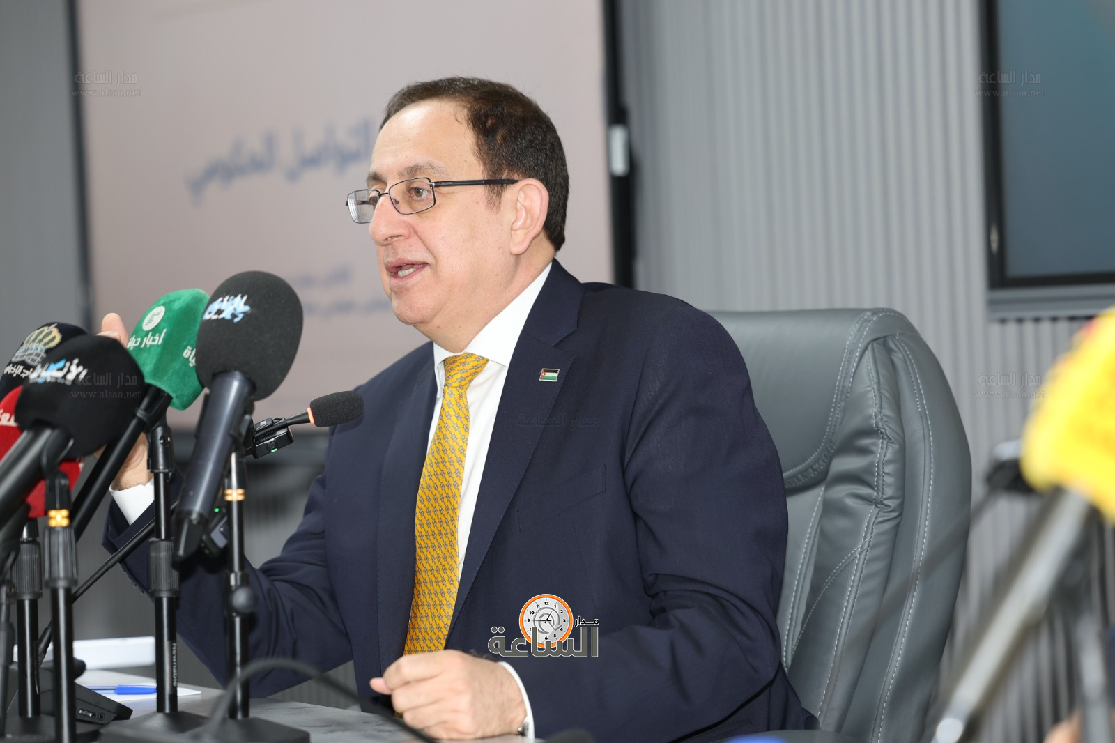 Madar Al-Saa Images 0.5797374365394882