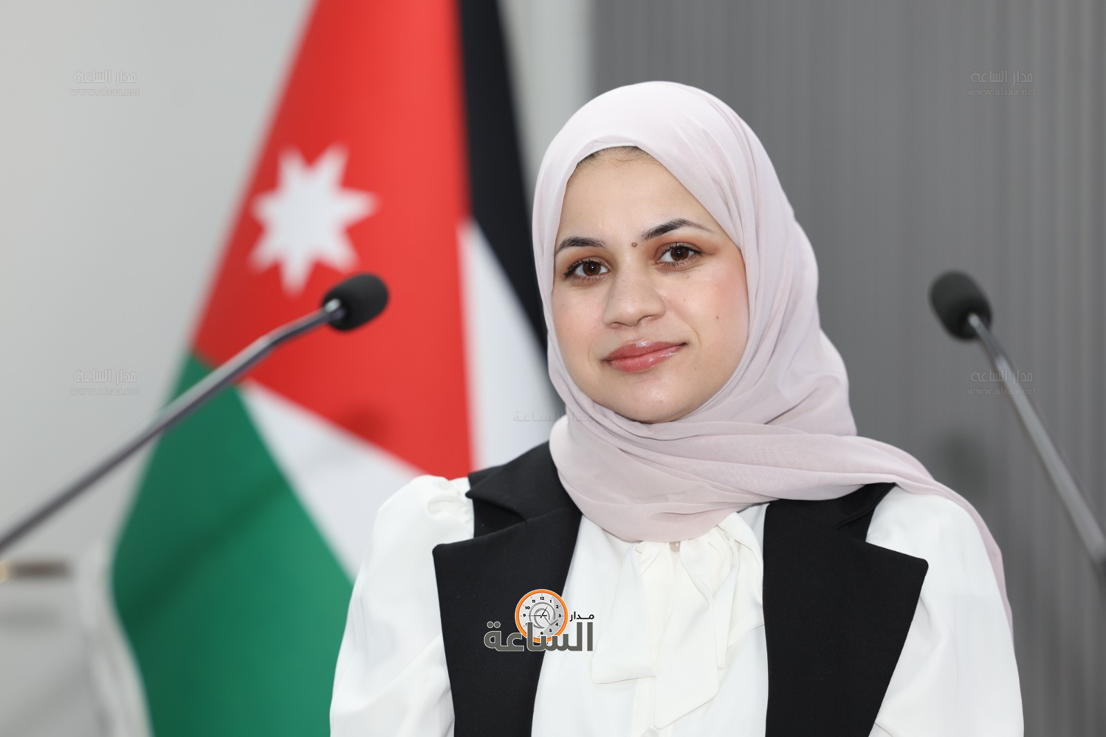 Madar Al-Saa Images 0.3426213878835078