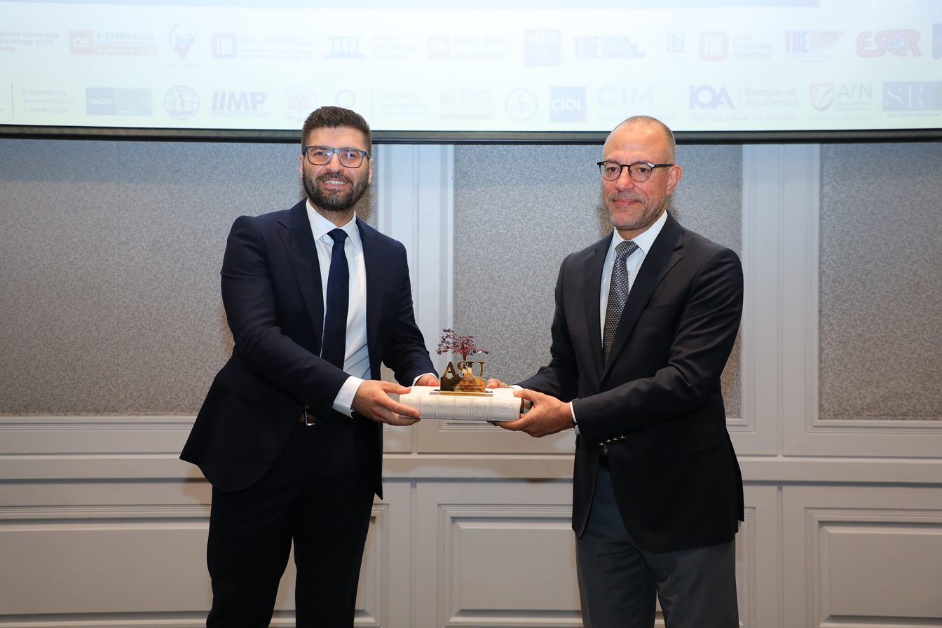 Madar Al-Saa Images 0.27150469174375824