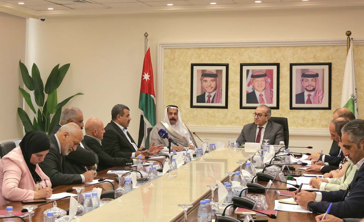 Madar Al-Saa Images 0.22024874151689056