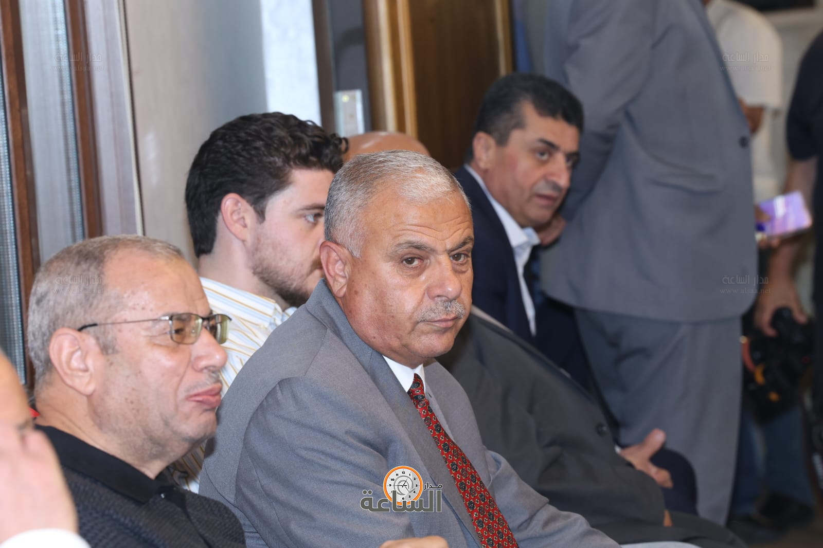 Madar Al-Saa Images 0.330038693346963