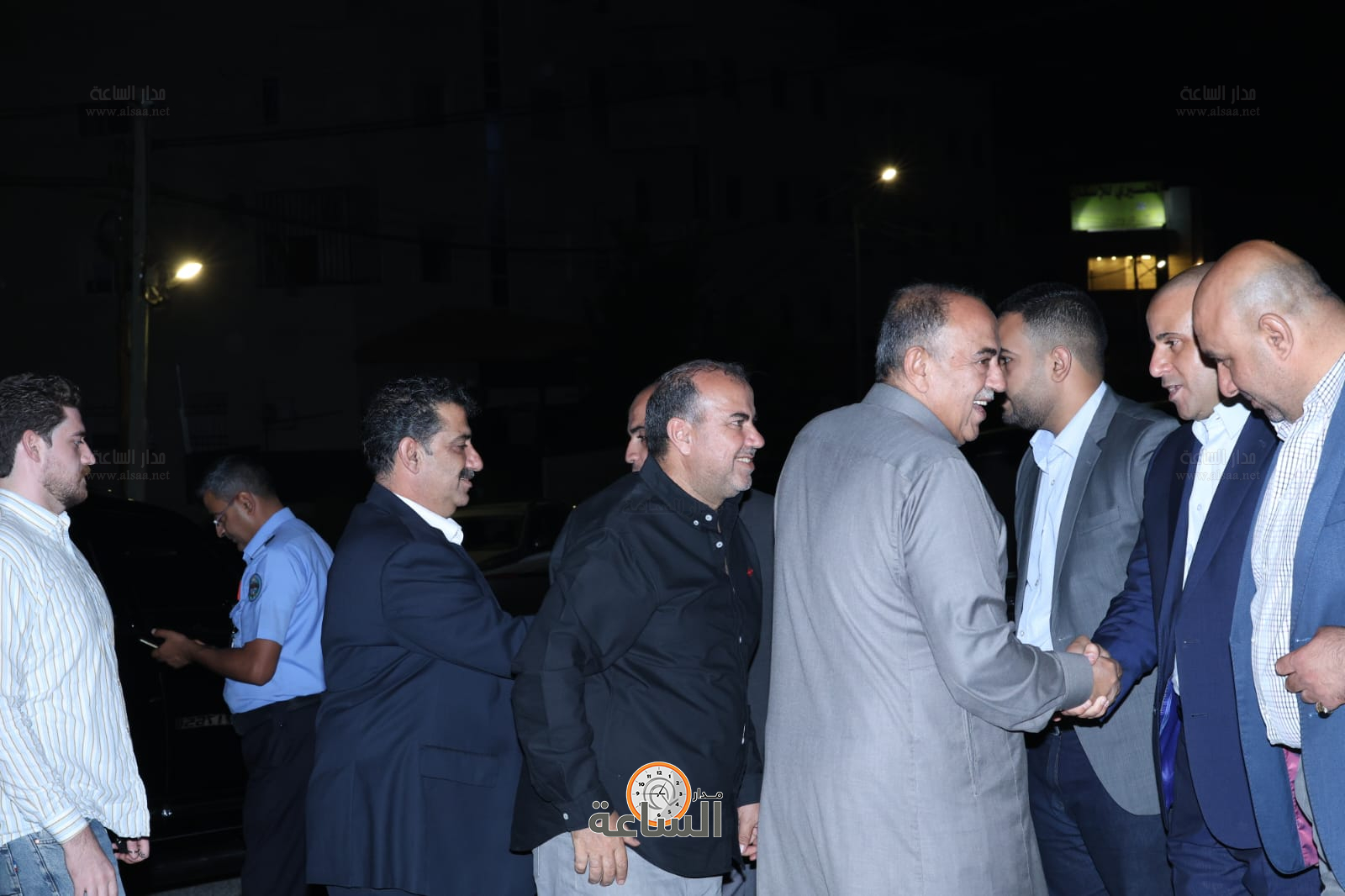 Madar Al-Saa Images 0.8998489940531652