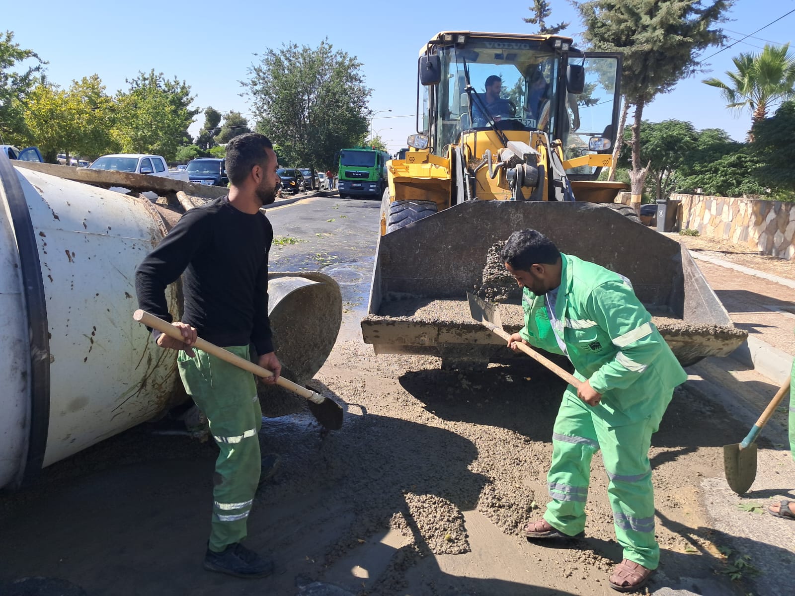 Madar Al-Saa Images 0.9556273076522562