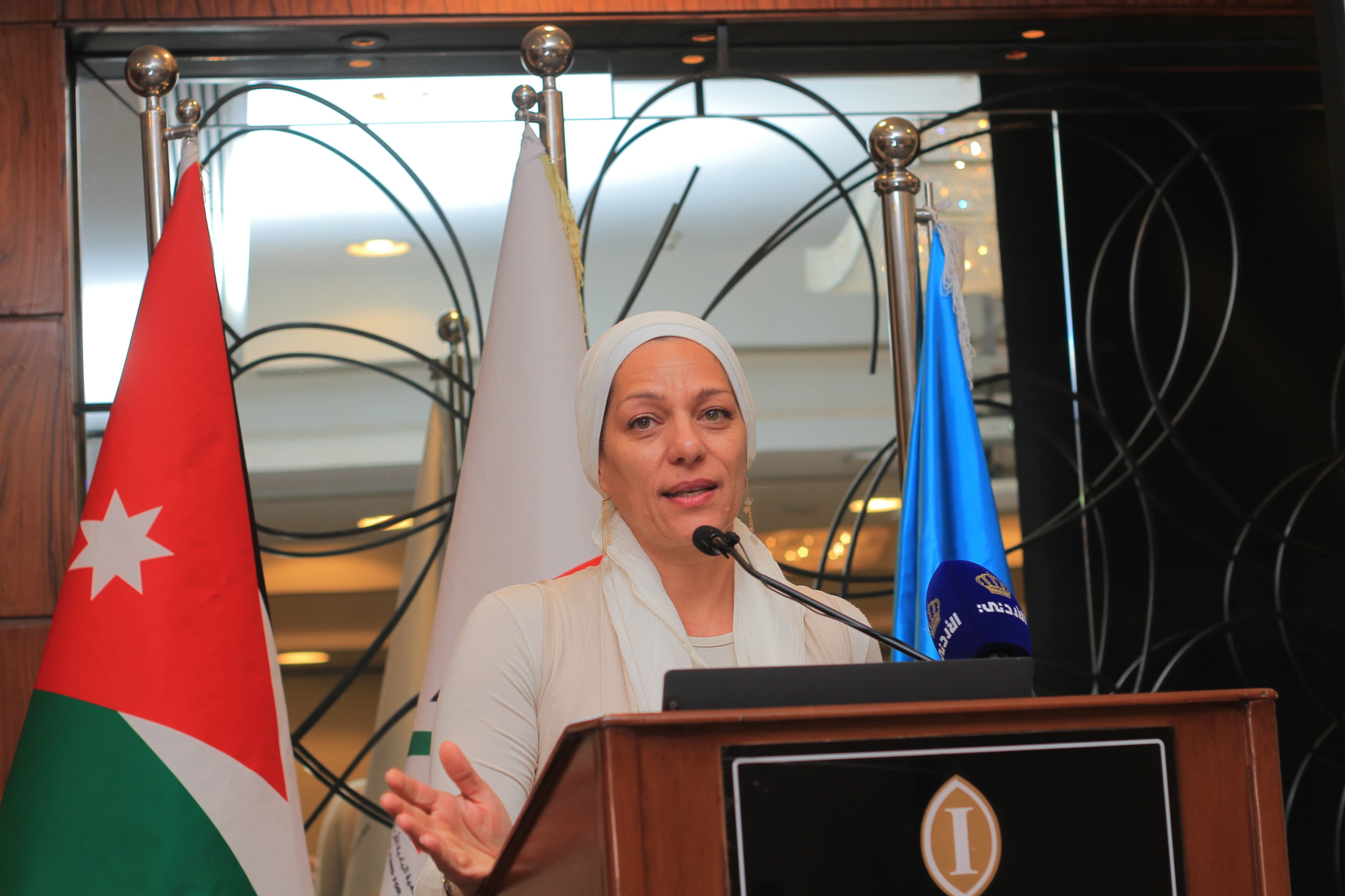 Madar Al-Saa Images 0.8338596828814515