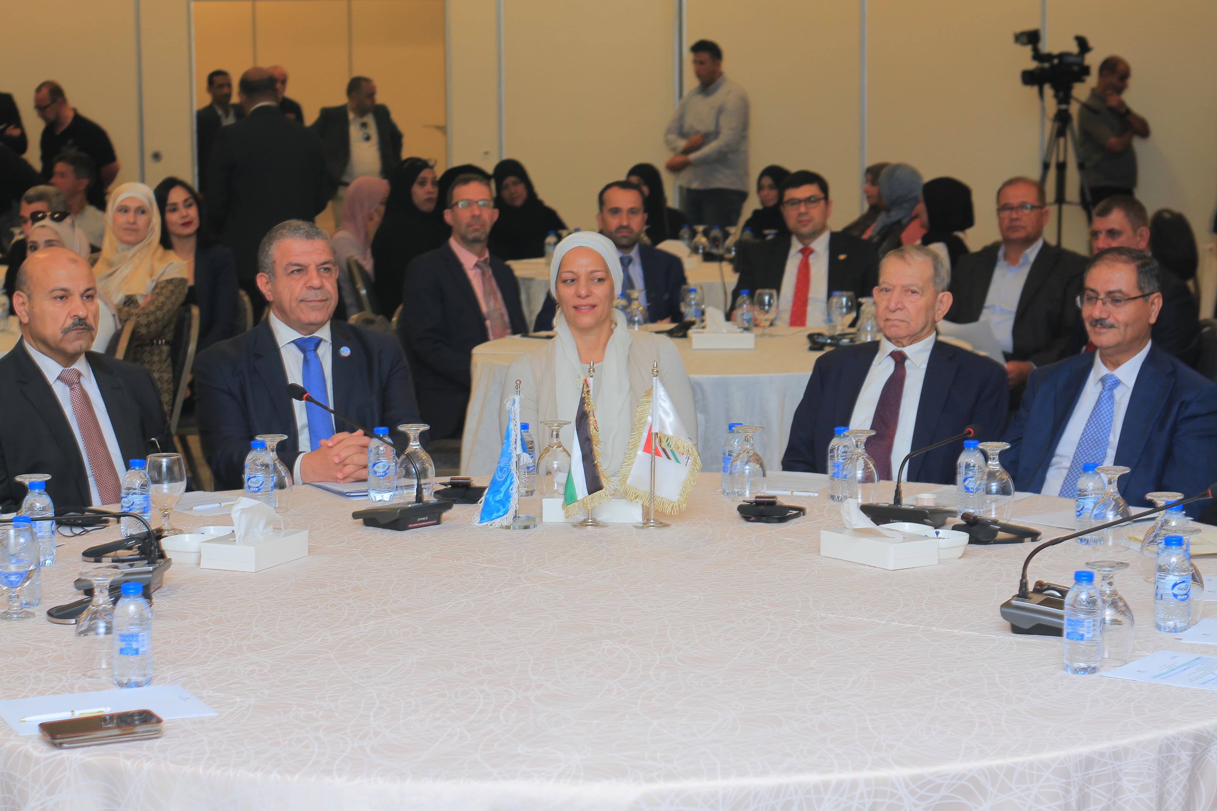 Madar Al-Saa Images 0.49129057642326257