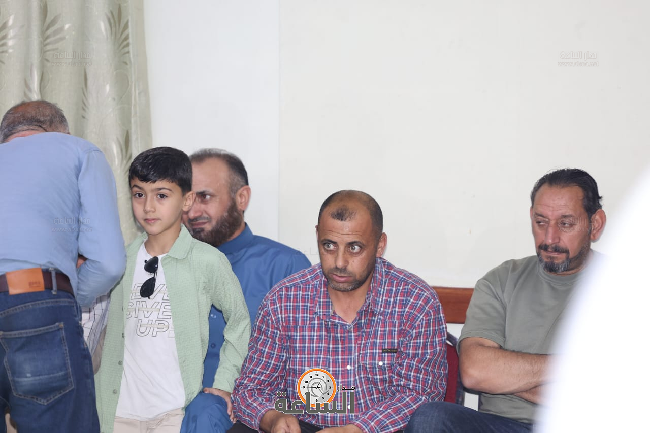 Madar Al-Saa Images 0.40034806933432066