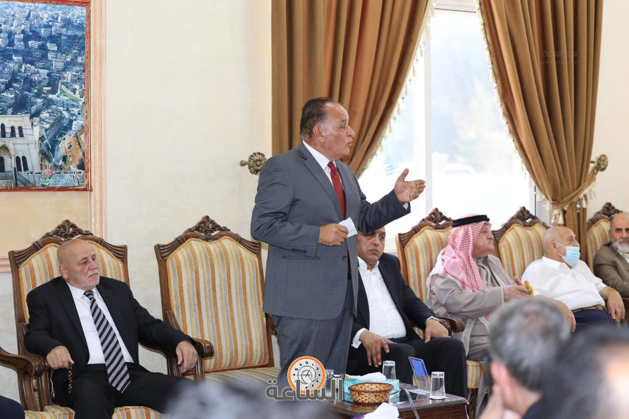 Madar Al-Saa Images 0.2505716631897107