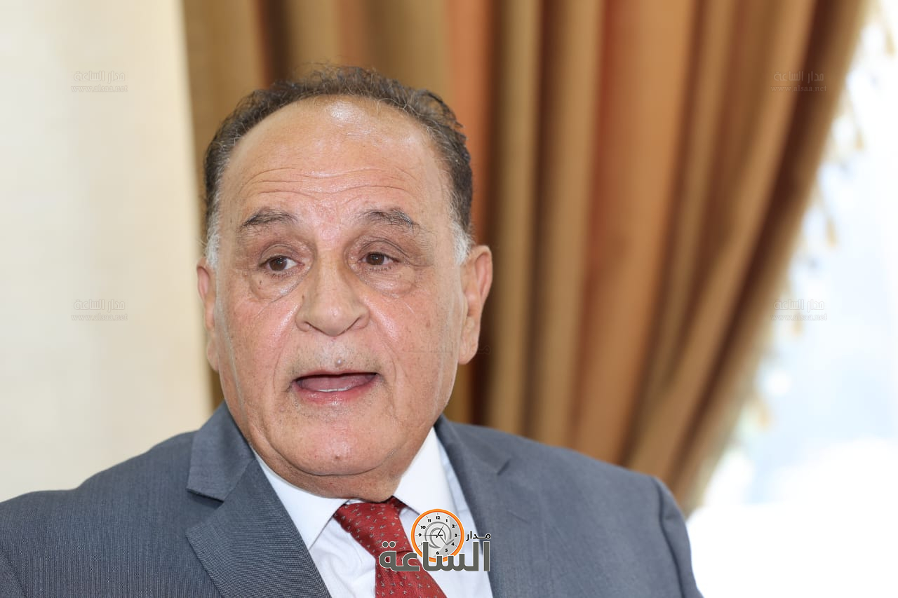 Madar Al-Saa Images 0.2562688928059985