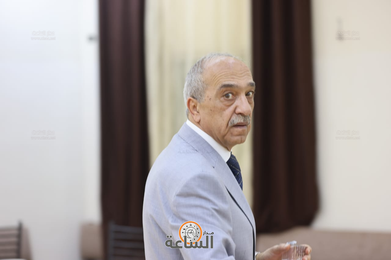 Madar Al-Saa Images 0.8049114677517477