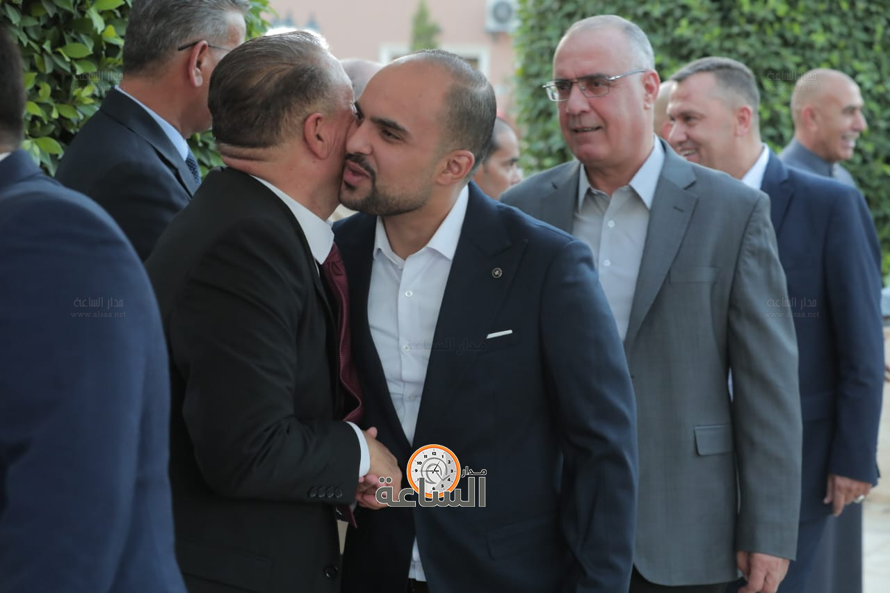 Madar Al-Saa Images 0.9172468904179863