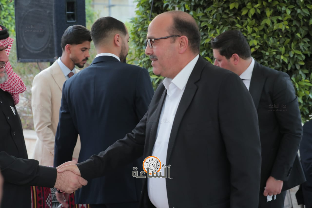 Madar Al-Saa Images 0.11052235853610215