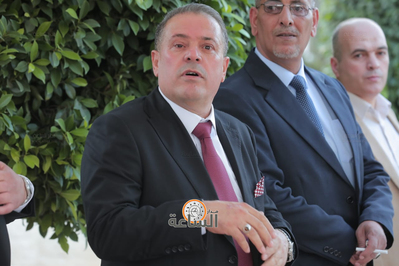 Madar Al-Saa Images 0.41636076035385006