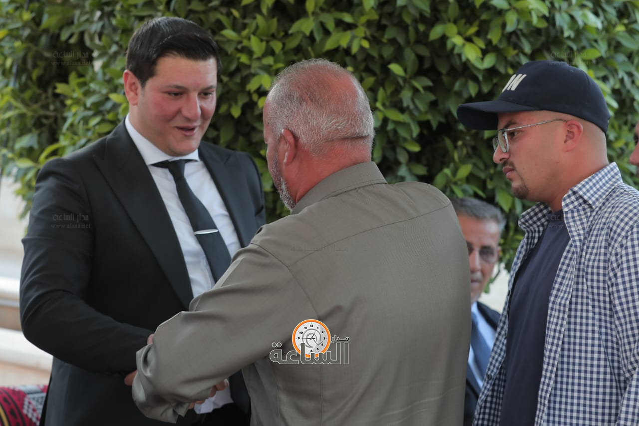 Madar Al-Saa Images 0.4807398206663188