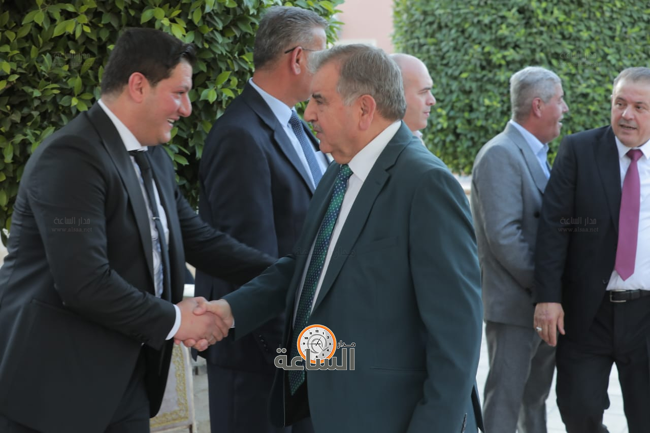 Madar Al-Saa Images 0.4988128302783468