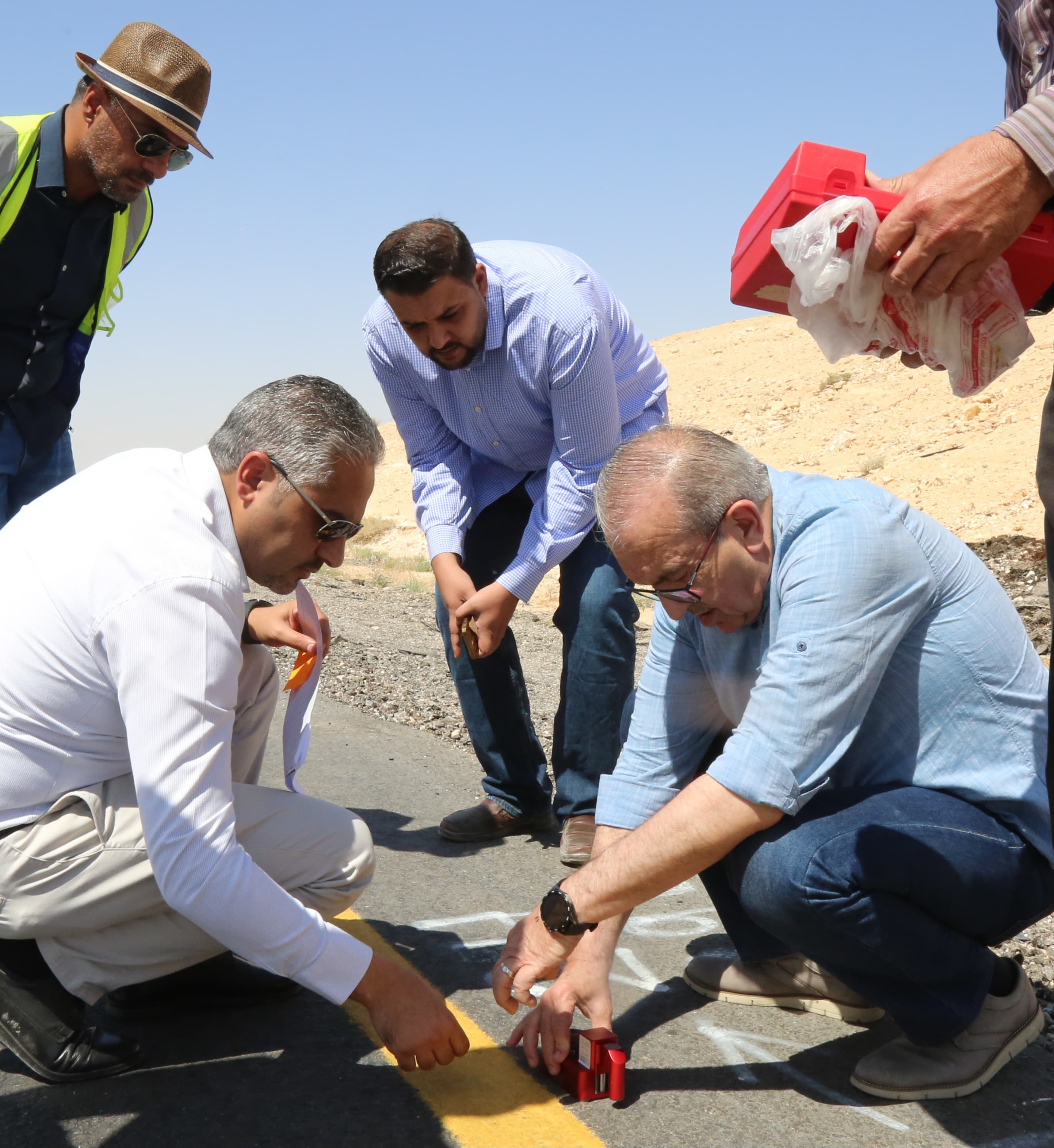 Madar Al-Saa Images 0.3971662955636305