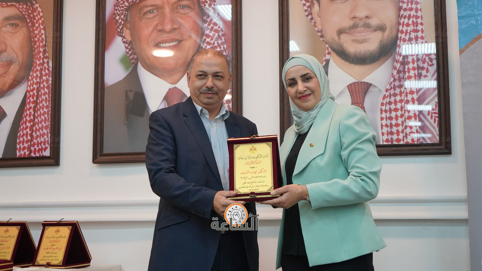 Madar Al-Saa Images 0.3541723917584194