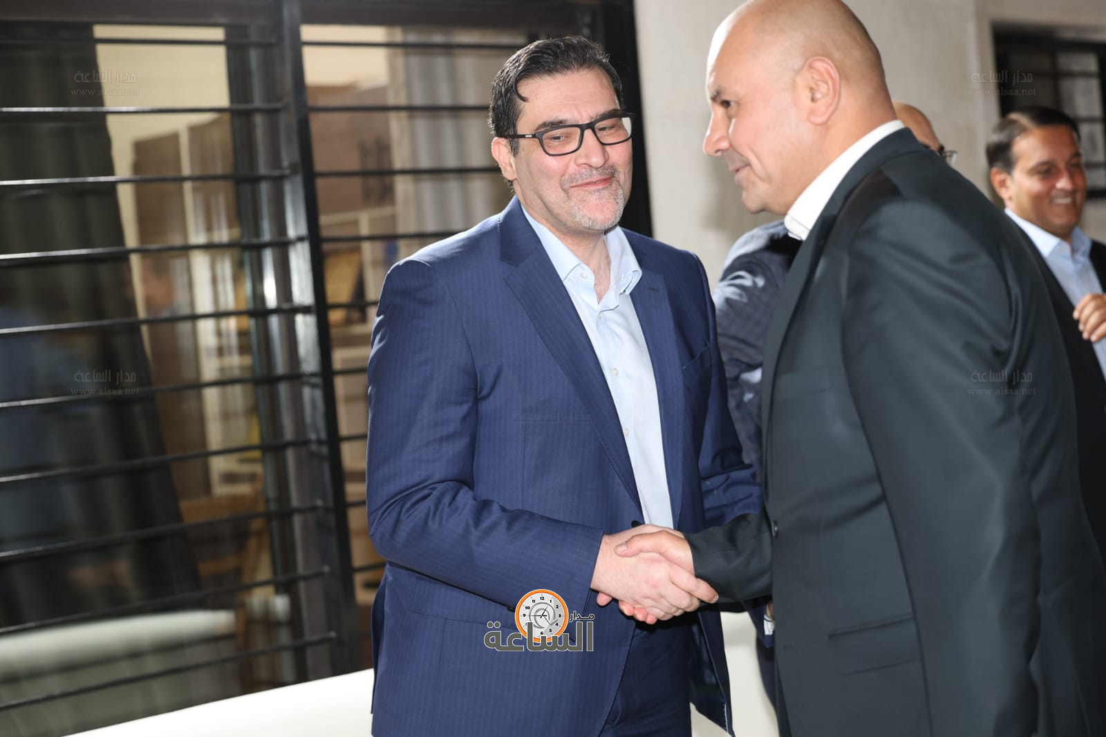 Madar Al-Saa Images 0.8983347215206942