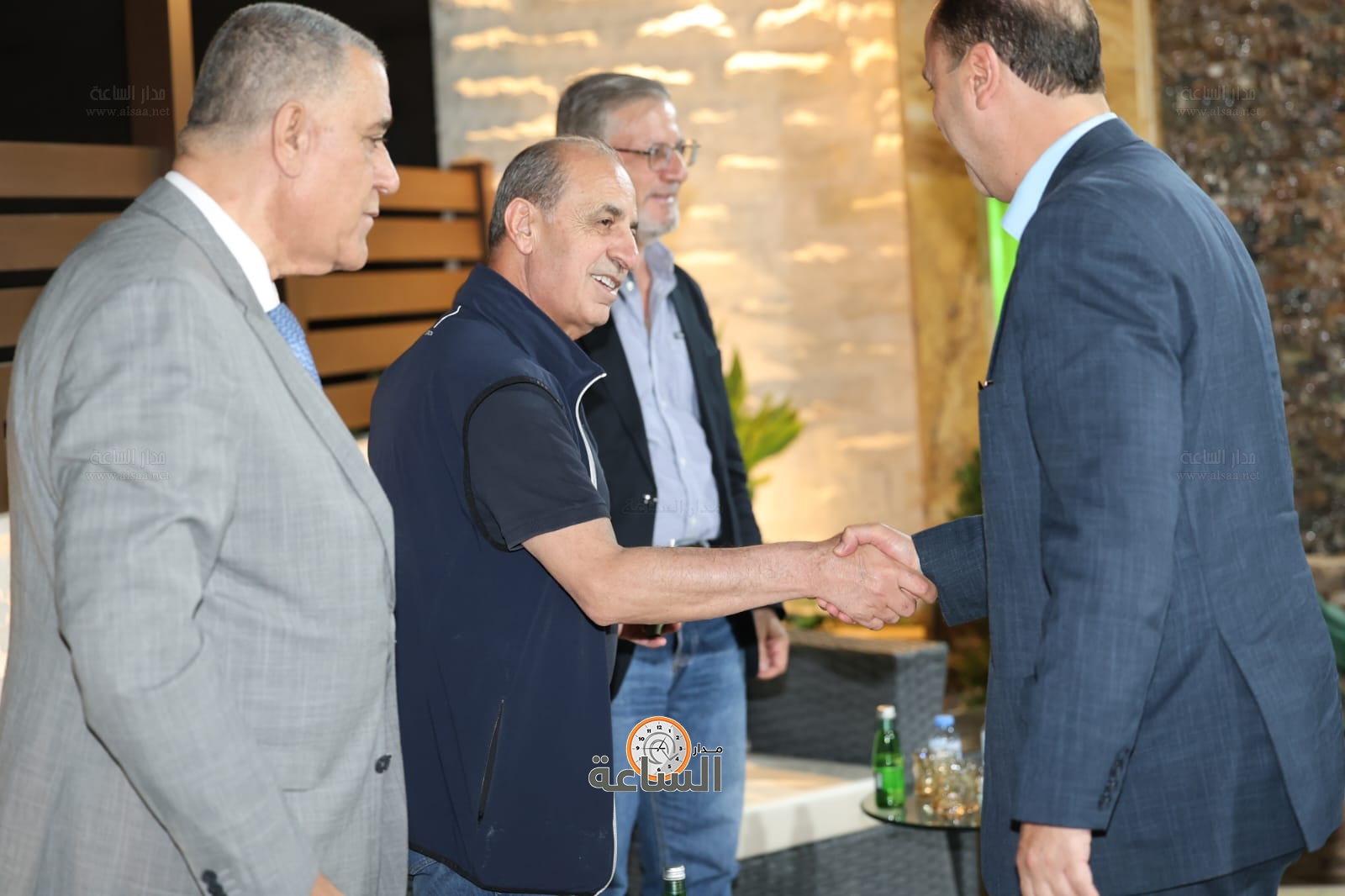 Madar Al-Saa Images 0.9158681821830478