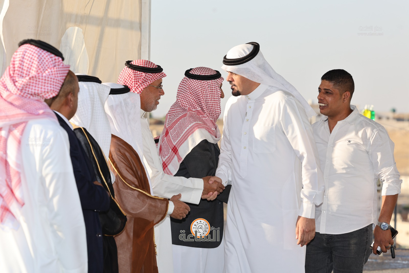 Madar Al-Saa Images 0.14443469233488704