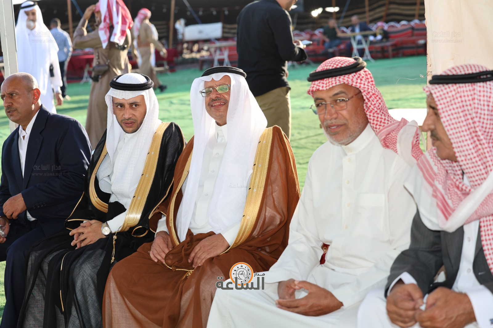 Madar Al-Saa Images 0.8401870684436437