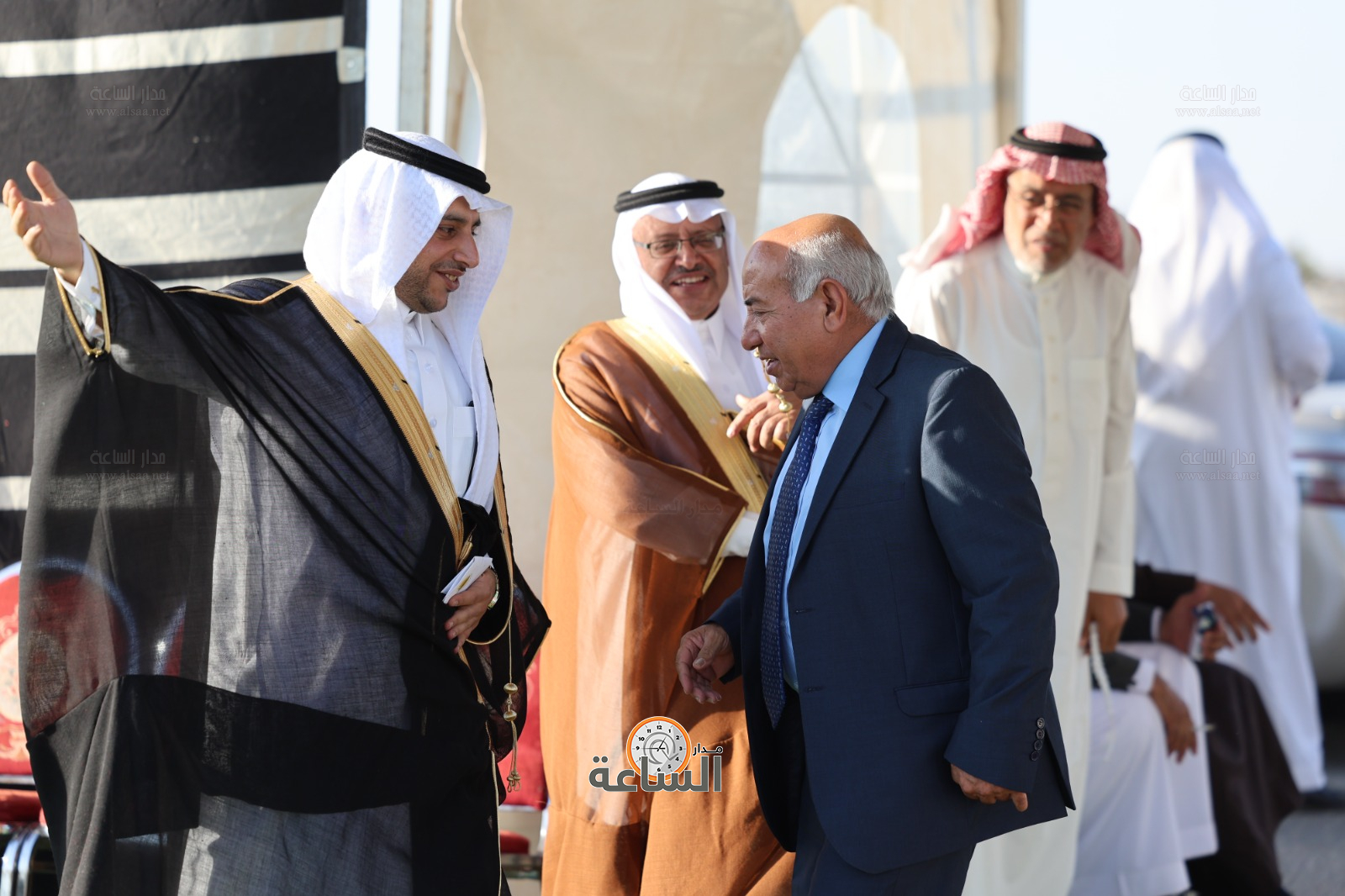 Madar Al-Saa Images 0.5410361176950905