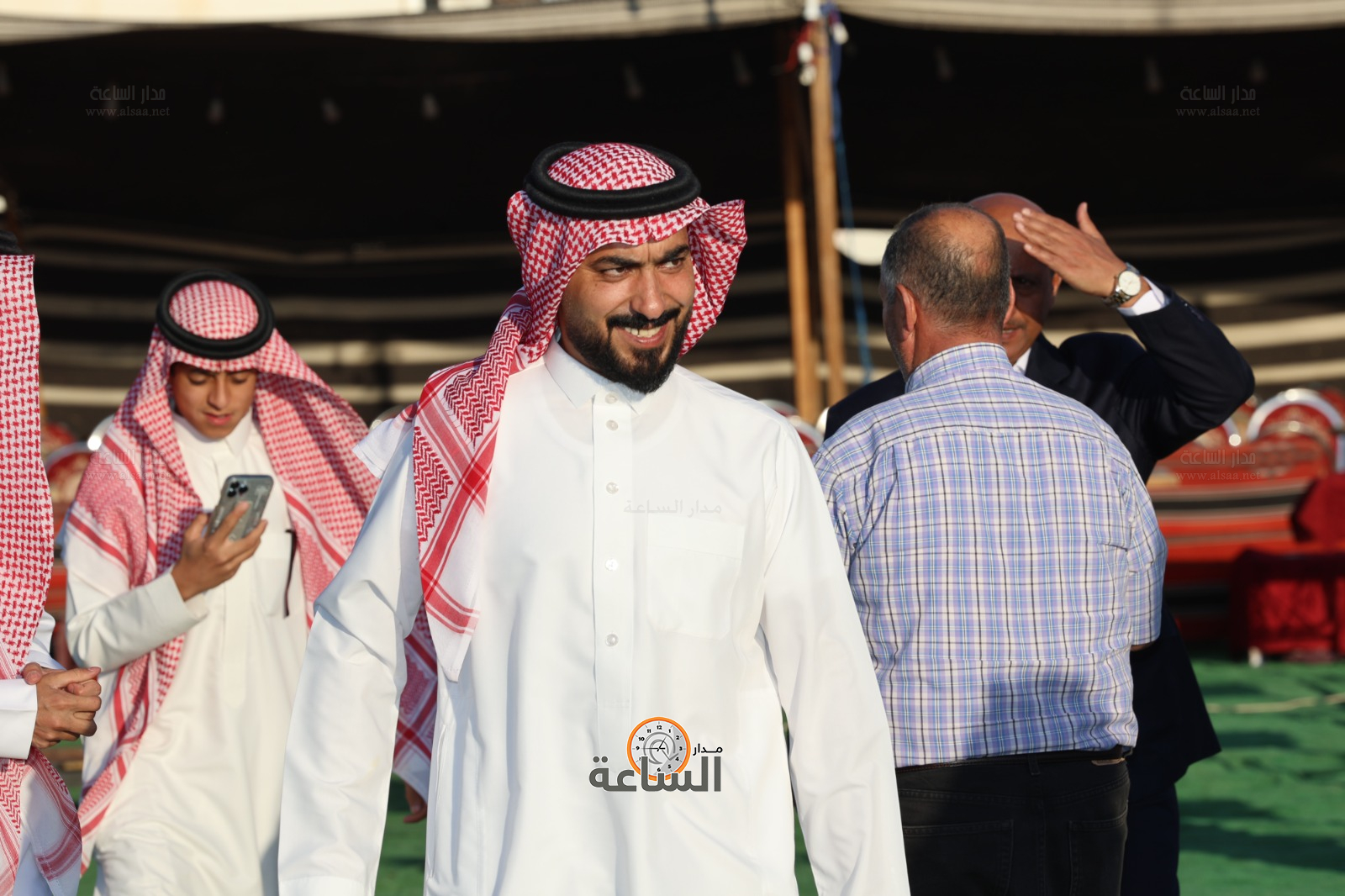 Madar Al-Saa Images 0.5147598155344608