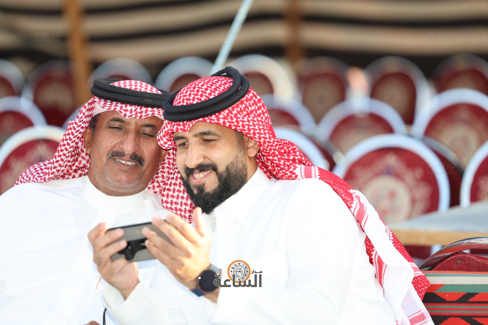 Madar Al-Saa Images 0.6403787355378877