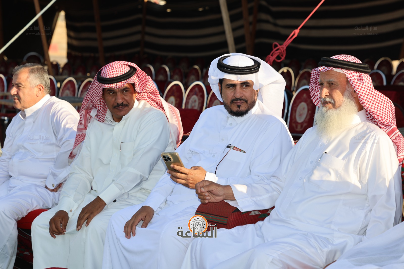 Madar Al-Saa Images 0.10024959470352257