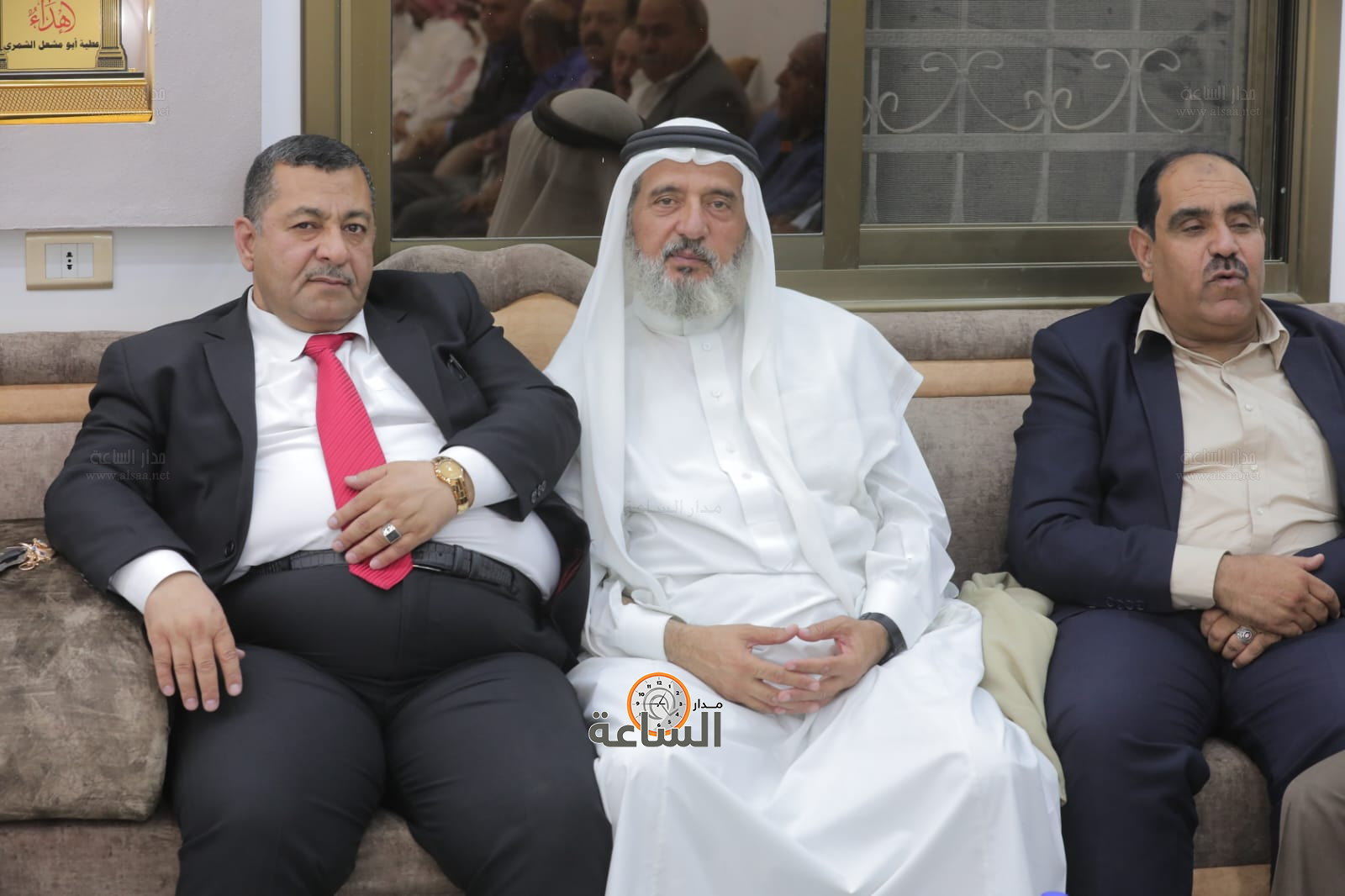 Madar Al-Saa Images 0.565758563272885