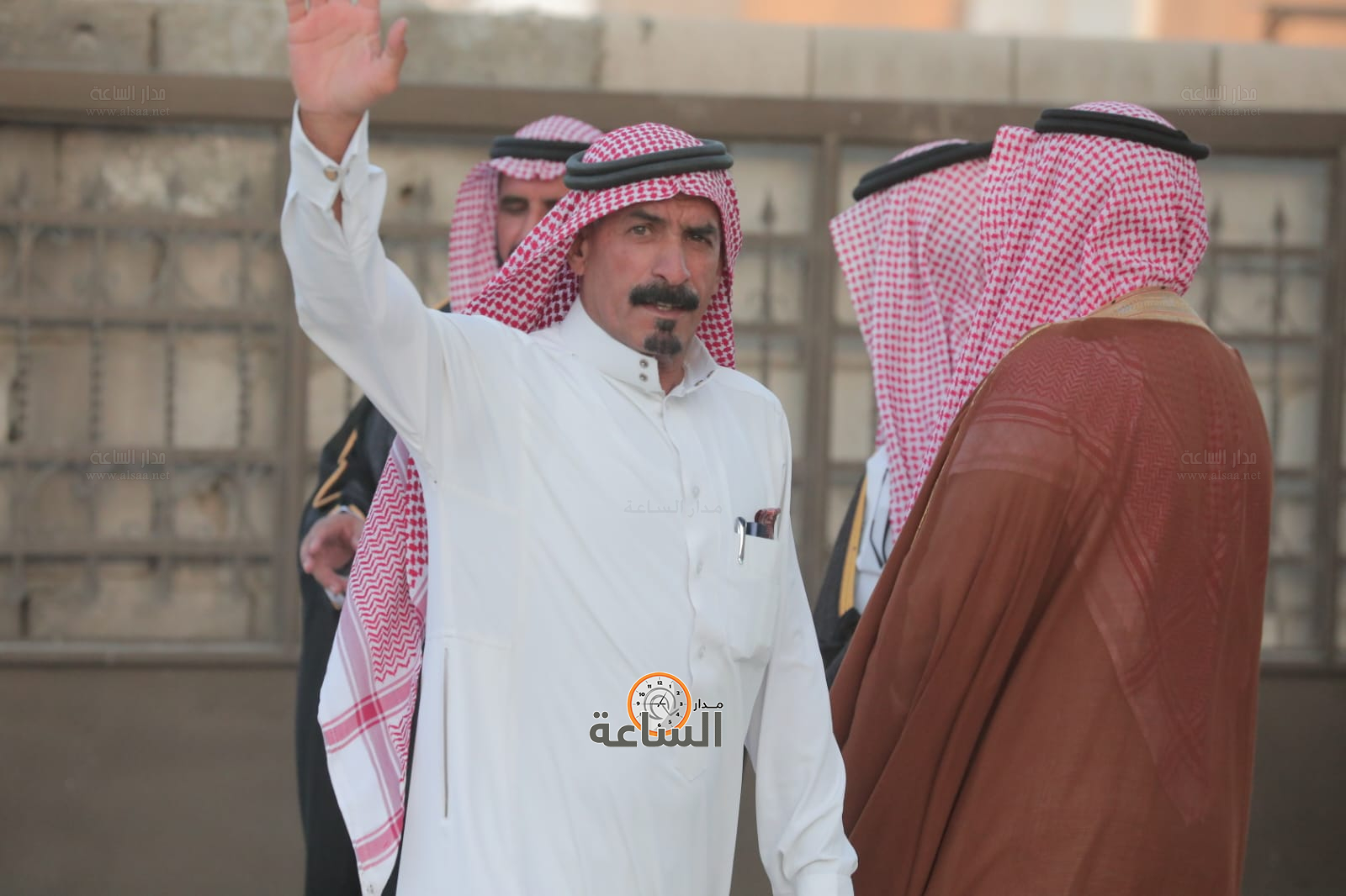 Madar Al-Saa Images 0.49145177258198014