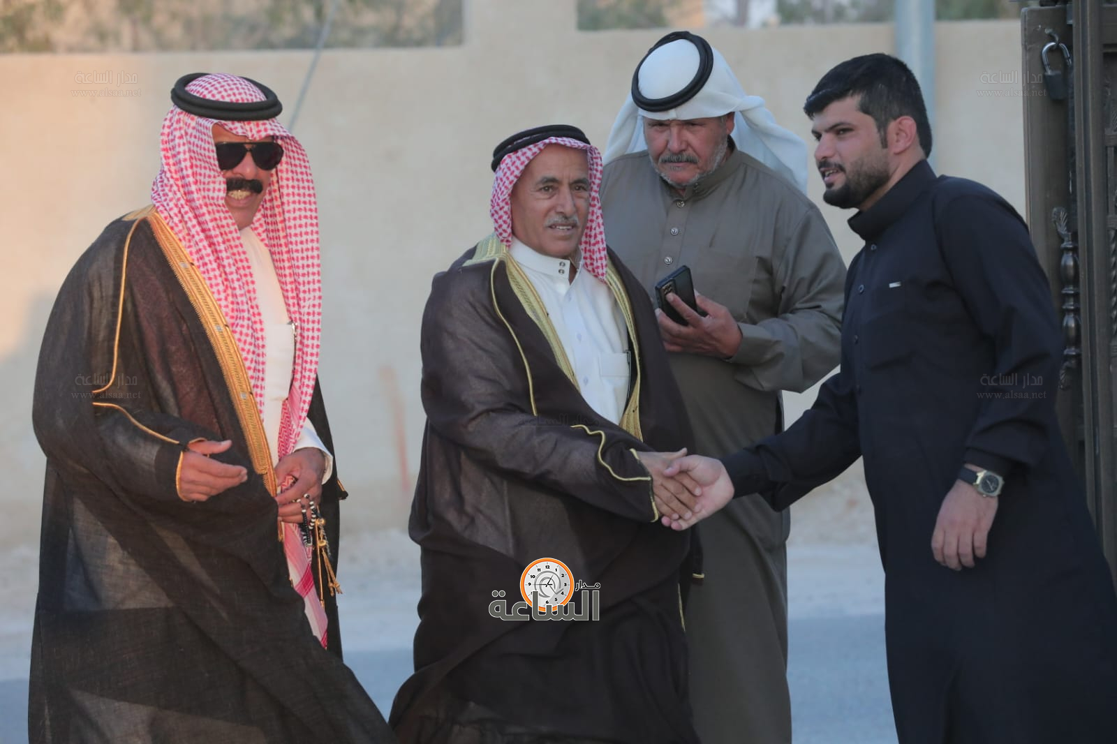 Madar Al-Saa Images 0.7560710509534178