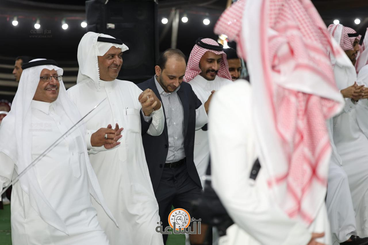 Madar Al-Saa Images 0.8592251195987236