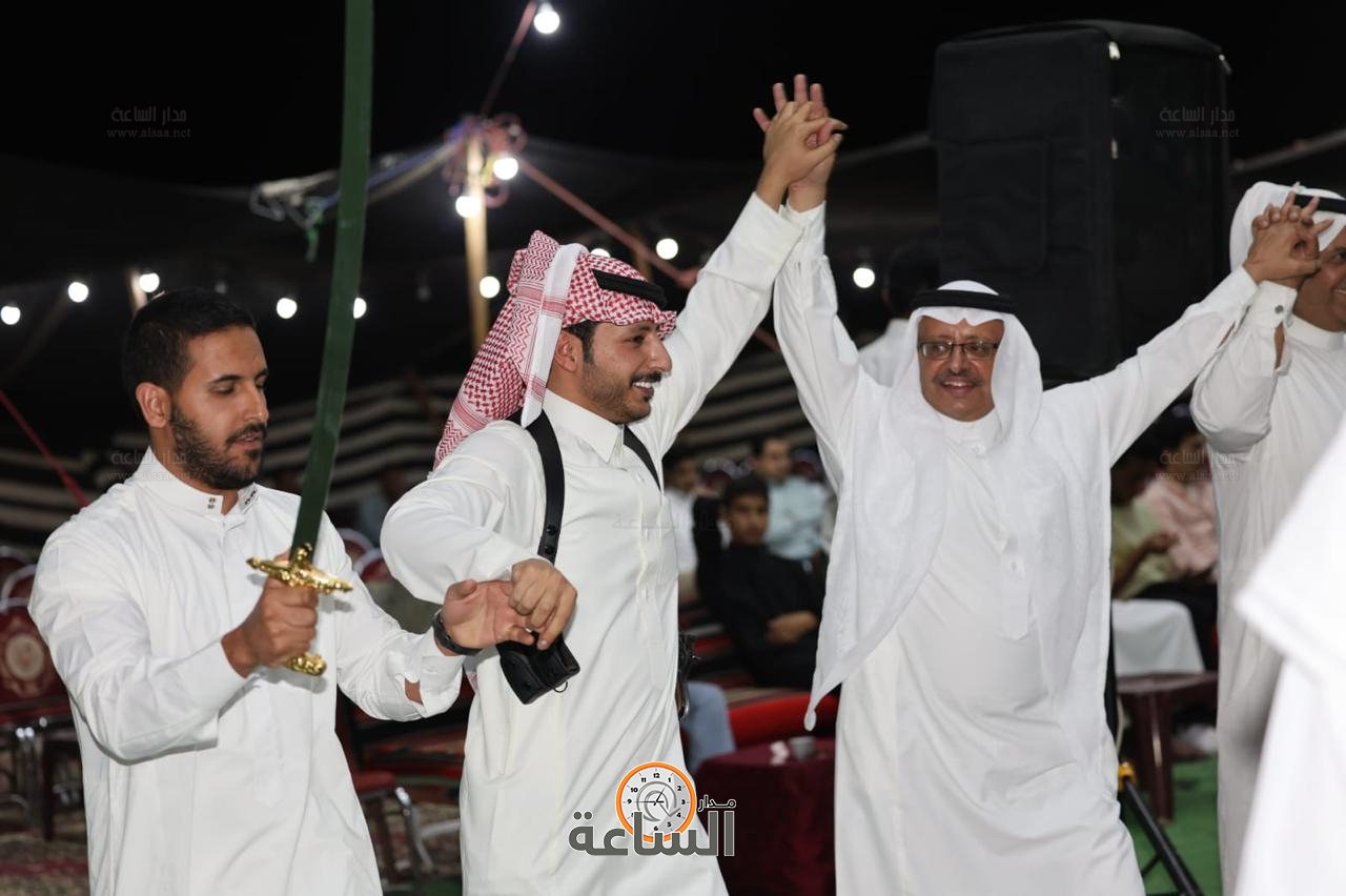 Madar Al-Saa Images 0.717294915562866