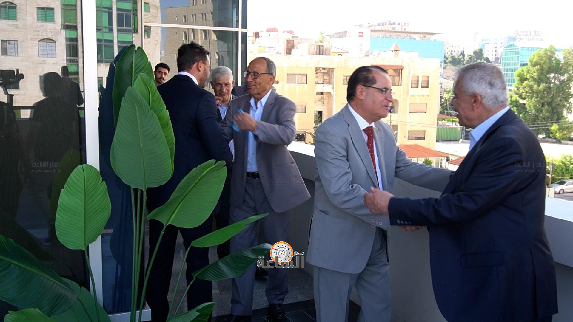 Madar Al-Saa Images 0.45680872855819454