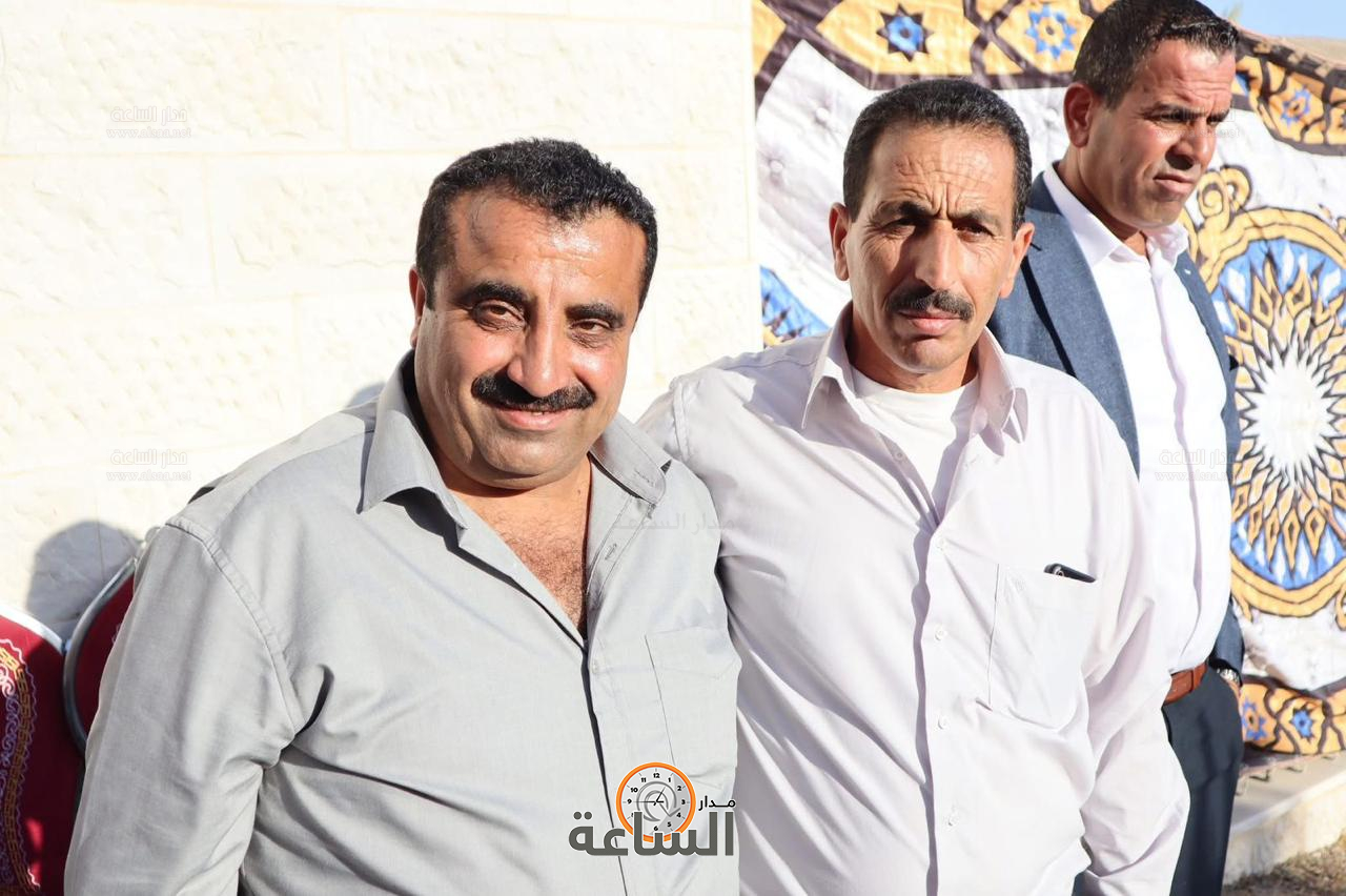 Madar Al-Saa Images 0.16732114244516538