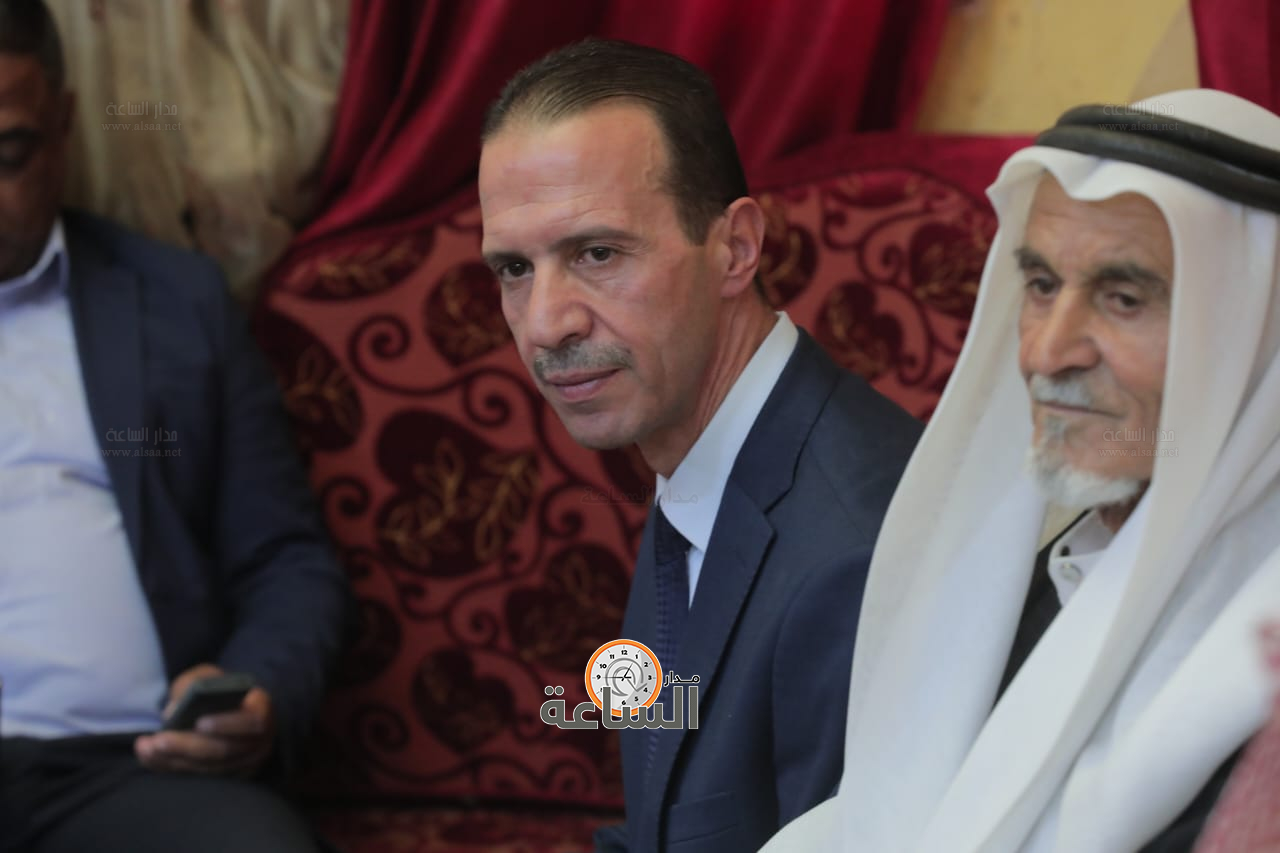 Madar Al-Saa Images 0.9901468606726929