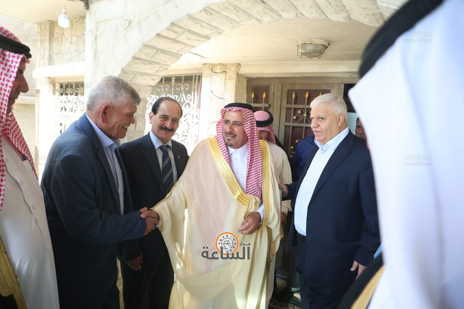 Madar Al-Saa Images 0.8758889166540161