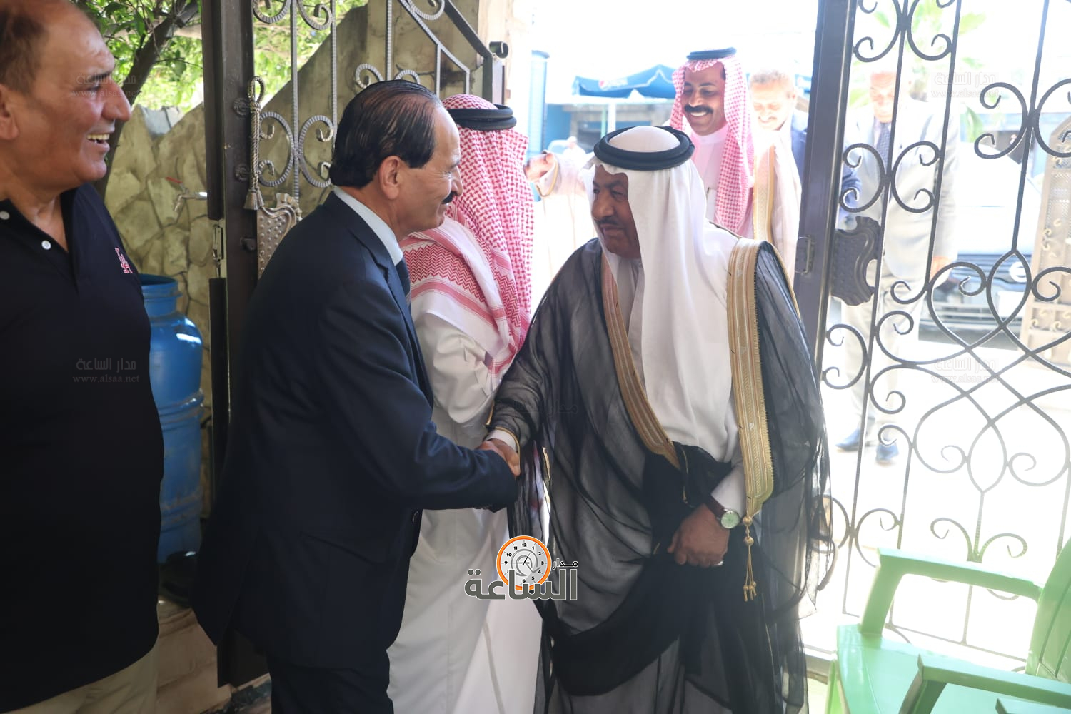 Madar Al-Saa Images 0.4375783703164938