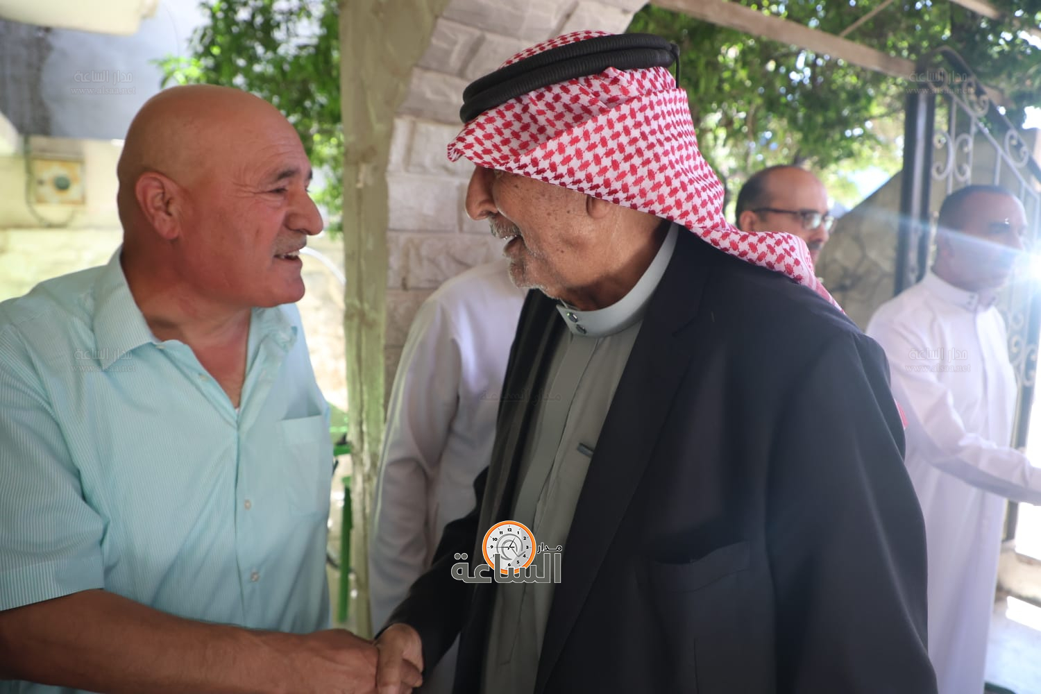 Madar Al-Saa Images 0.5413345379900927