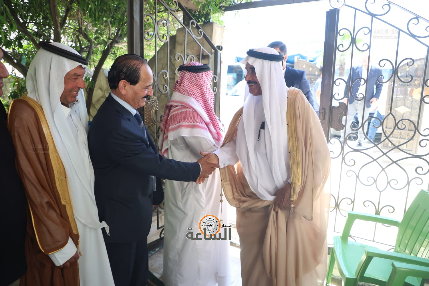 Madar Al-Saa Images 0.9778787799925973