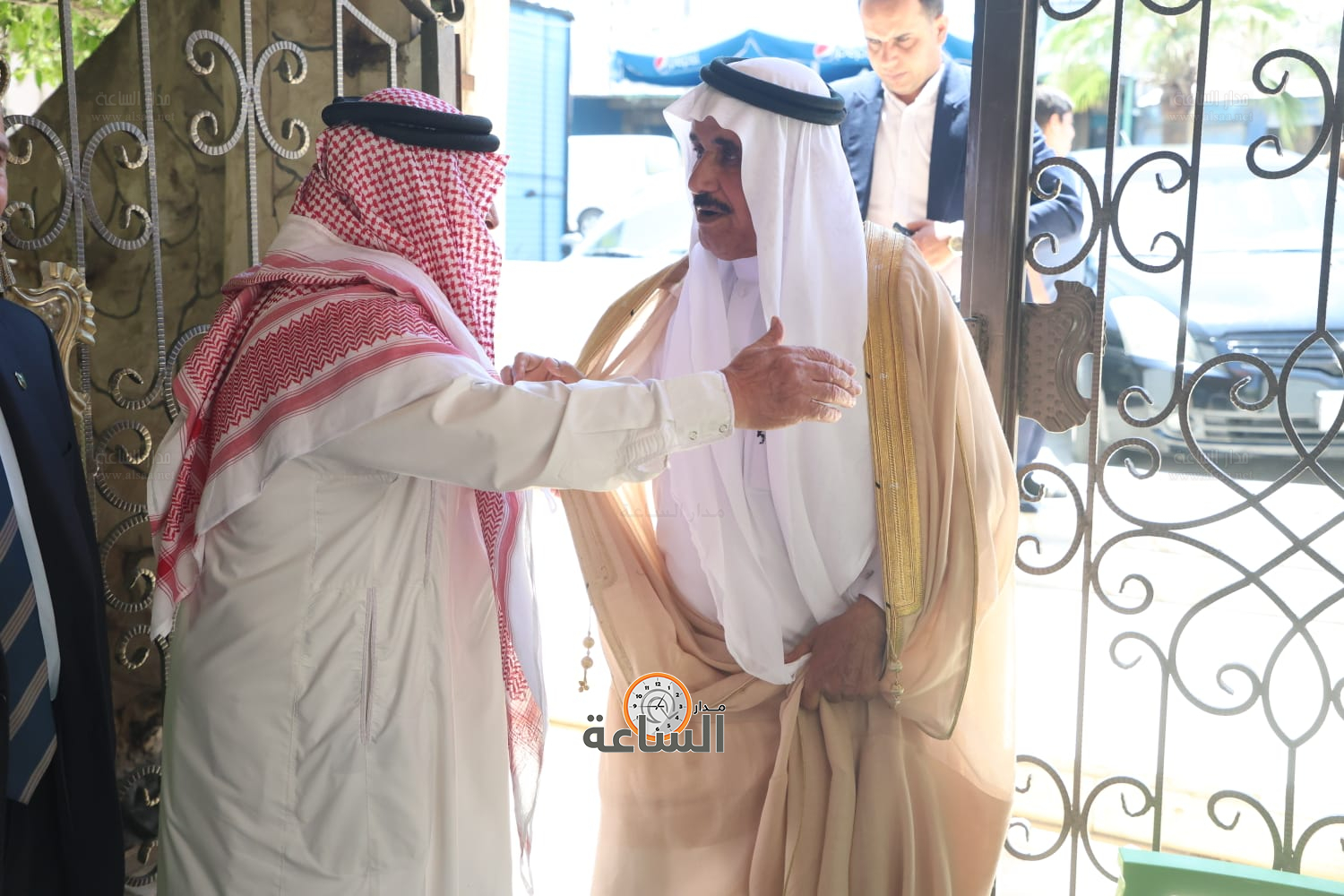 Madar Al-Saa Images 0.7128280848416529