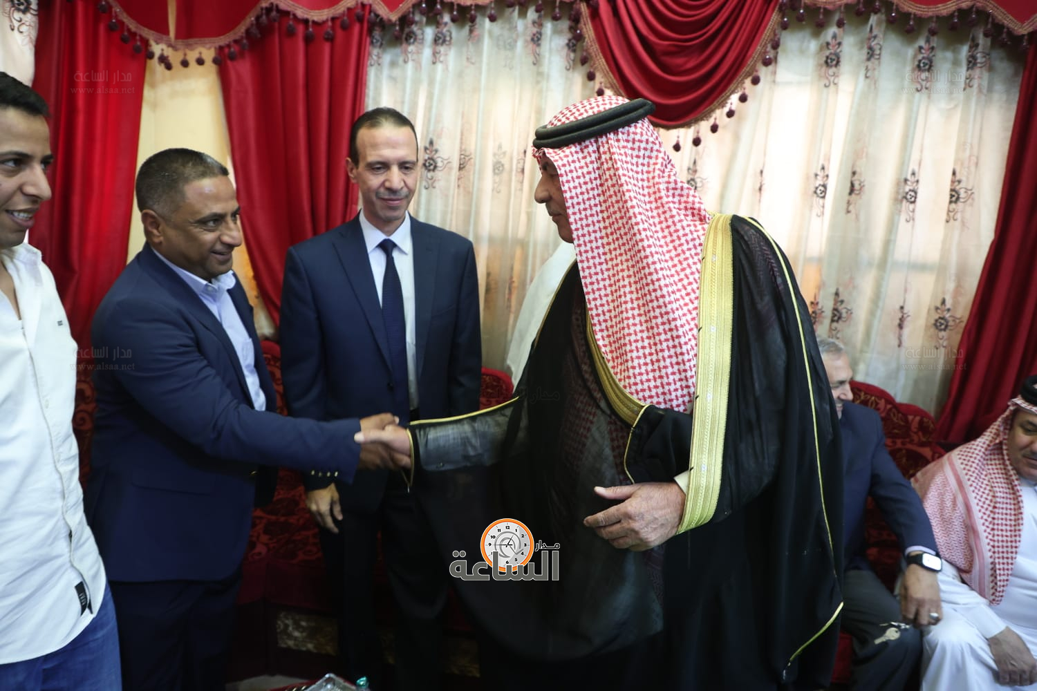 Madar Al-Saa Images 0.04510519079768616