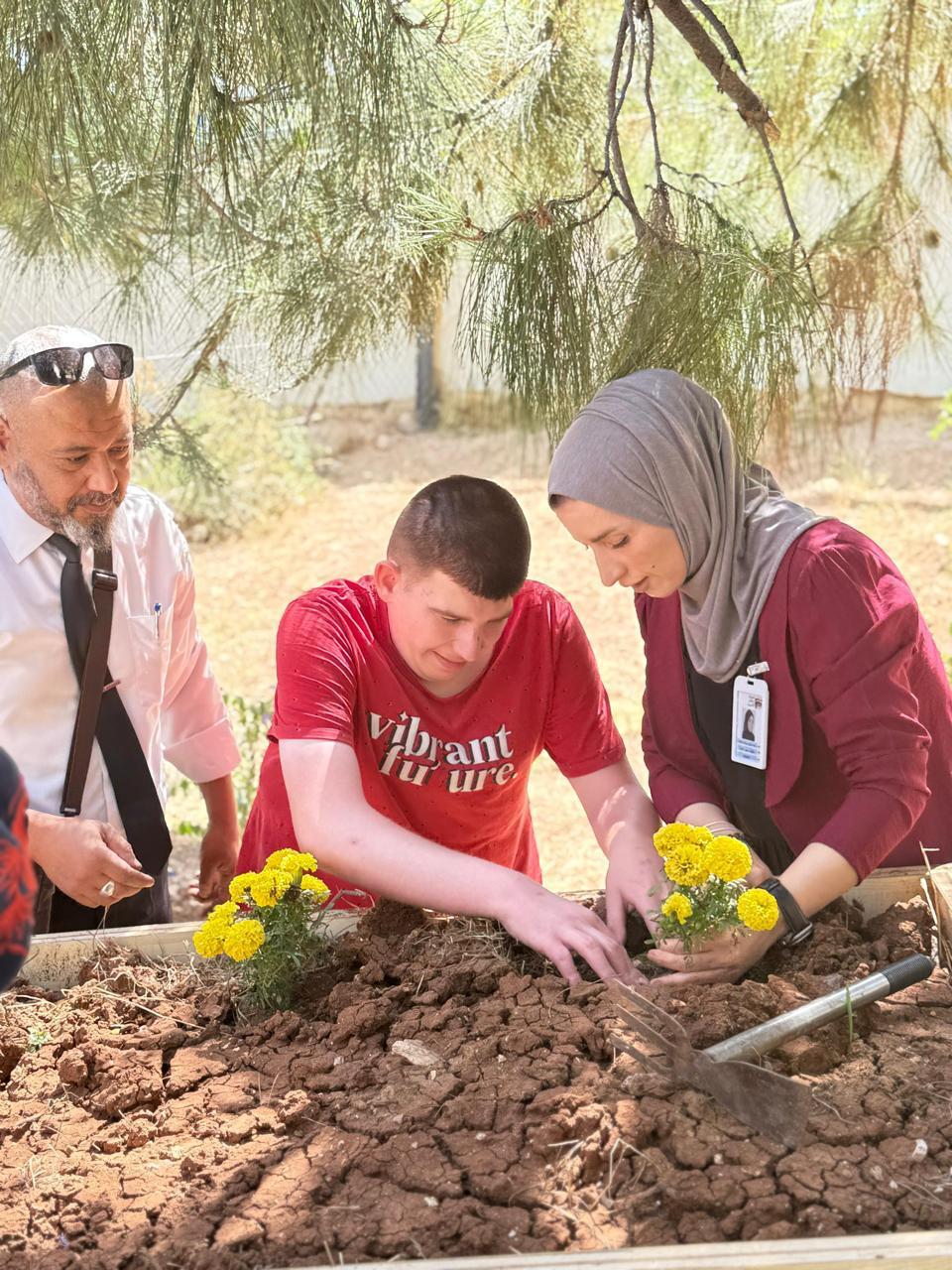 Madar Al-Saa Images 0.1344444541650679