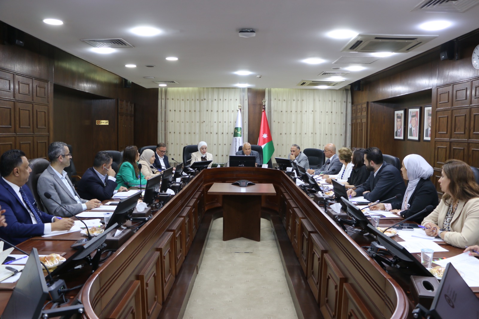 Madar Al-Saa Images 0.5873158075383188