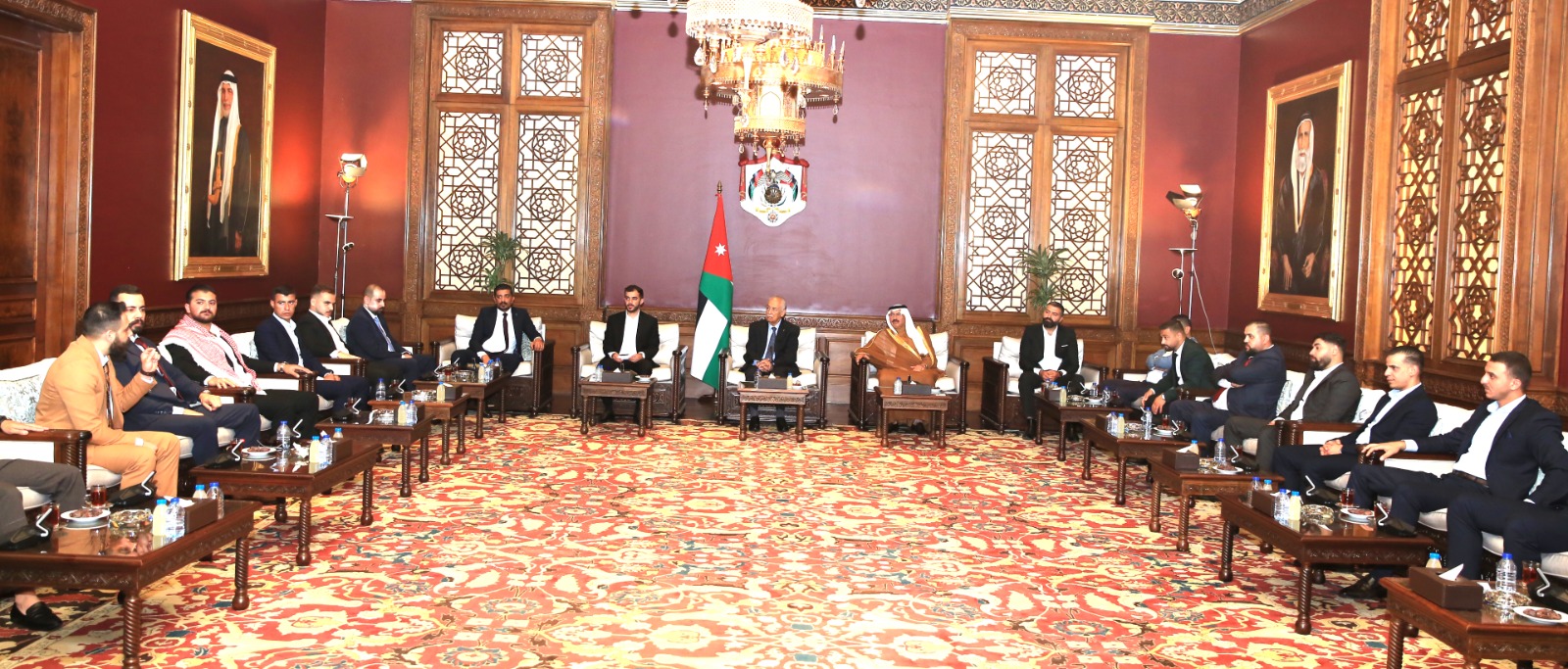 Madar Al-Saa Images 0.6659340116626215