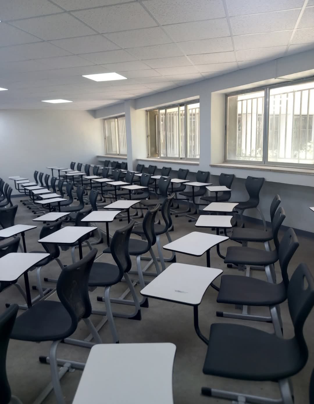 Madar Al-Saa Images 0.14842521822436283