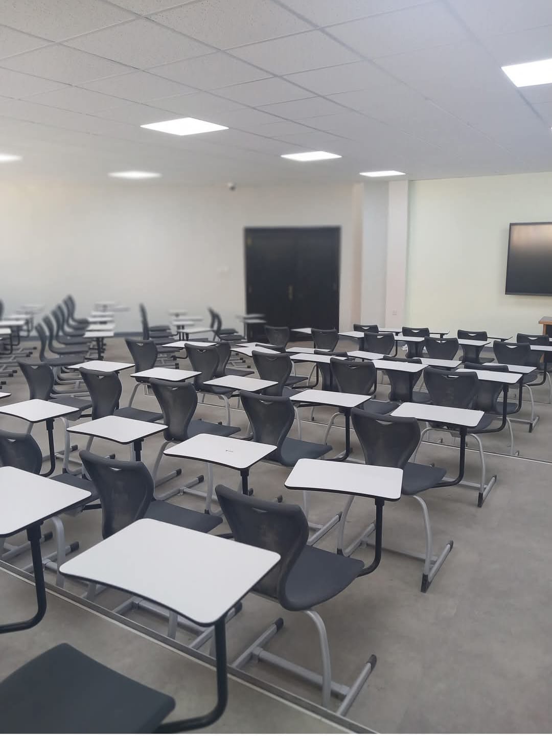 Madar Al-Saa Images 0.07134683480859183