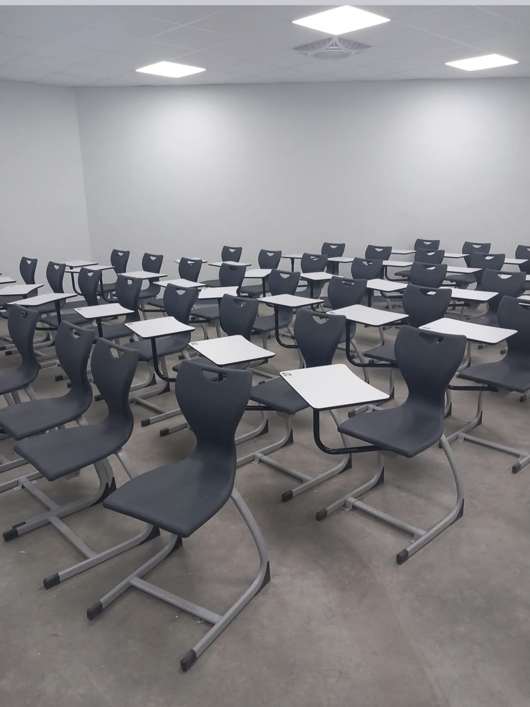 Madar Al-Saa Images 0.02702192617337129