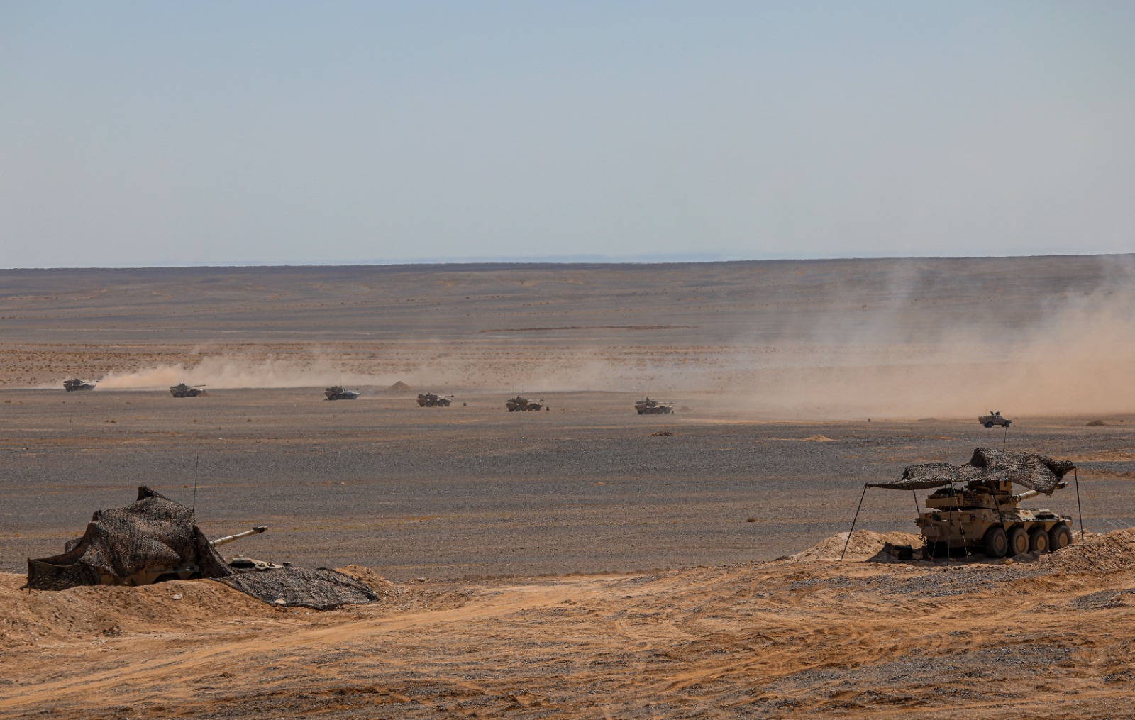 Madar Al-Saa Images 0.1433070261410101